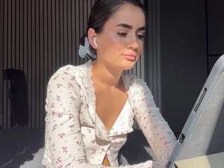mikalin — Camsoda stream photo (Aug 2026)