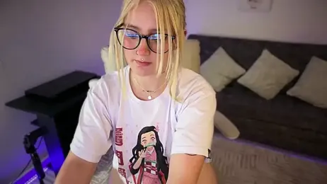 Megan_lu2 — modelo de webcam en línea en stripchat