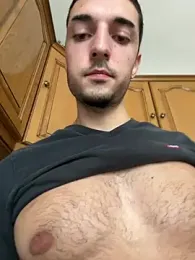 Mikl360 — modelo de webcam en línea en stripchat