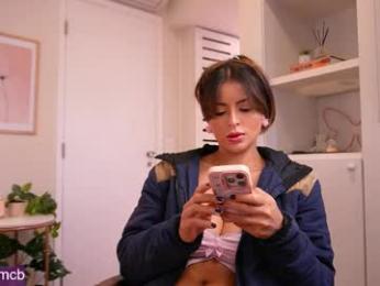 jhulysex — Chaturbate stream photo (May 2026)