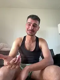 Serttssikici — modelo de webcam en línea en stripchat