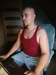 Foxyshaved — Stripchat stream photo (Sep 2026)