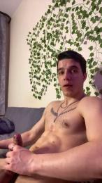 bravo_maestro — Cam4 stream photo (Apr 2026)