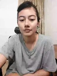 Waruicat — modelo de webcam en línea en stripchat