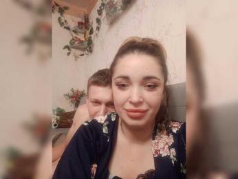 SanyaNastya — modelo de webcam en línea en bongacams