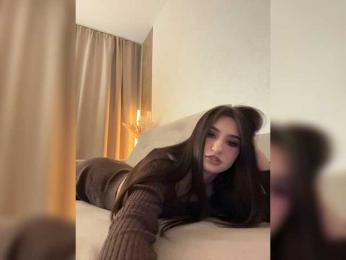 -ALLINA- — modelo de webcam en línea en bongacams