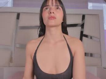 chrystal_jade — Chaturbate stream photo (Jun 2026)