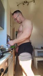 yumyum18 — Cam4 stream photo (May 2026)