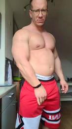 yumyum18 — Cam4 profile photo