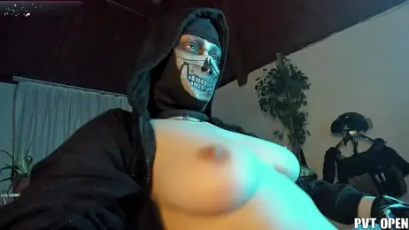 cos_operator — Stripchat stream photo (Mar 2026)