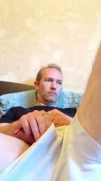 Trolls37 — Cam4 stream photo (Apr 2026)