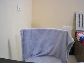 lifting_zina — Chaturbate stream photo (May 2026)