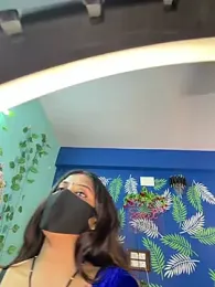 V-Hot-Sweti — modelo de webcam en línea en stripchat