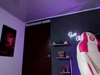 emilyjhonson_1 — chaturbate