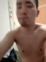 lioncake1221 — Stripchat stream photo (May 2026)