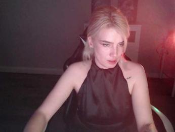KissMeSlow- — Bongacams stream photo (May 2026)