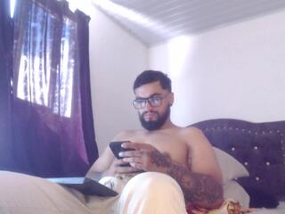 Chrys Harris — Flirt4free stream photo (Apr 2026)