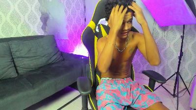 Boy_Savoy — Cam4 stream photo (Mar 2026)