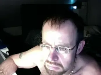 FABIOGLASSES — Stripchat stream photo (Nov 2023)
