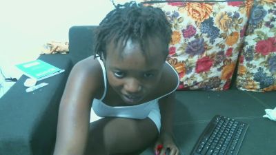 Enchantedvee — Cam4 stream photo (Feb 2026)