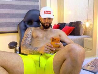 Yorby Maxx — flirt4free