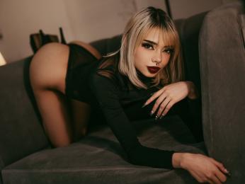 AlanaRosse — modelo de webcam en línea en livejasmin