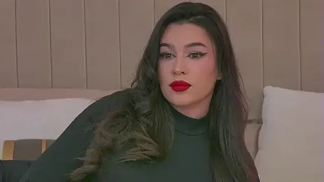 reyabaines — Stripchat stream photo (Jan 2026)