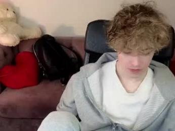 curly_twinkboy — Chaturbate stream photo (Sep 2026)