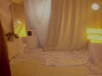 sunny_maria — modelo de webcam en línea en chaturbate