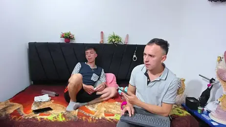 big-dicktop23 — modelo de webcam en línea en stripchat