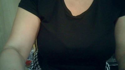 Kindella74 — modelo de webcam en línea en cam4