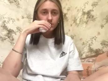 viktoria9898 — Chaturbate stream photo (Apr 2026)