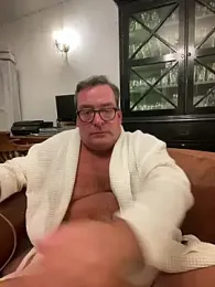 MountJohnXL — modelo de webcam en línea en stripchat