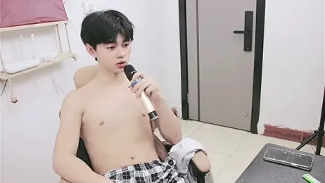 GanGe-123 — modelo de webcam en línea en stripchat