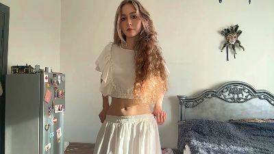 EmikoVlcek — Cam4 stream photo (Jul 2026)