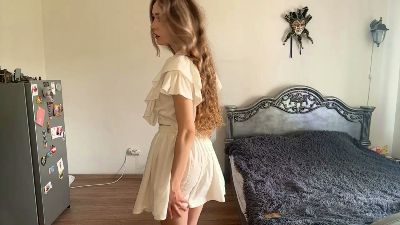 EmikoVlcek — modelo de webcam en línea en cam4