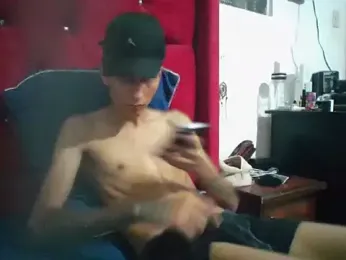 glopetitooo — Stripchat stream photo (May 2026)