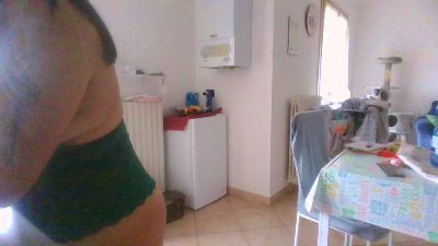 MoraToro — modelo de webcam en línea en cam4