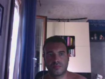 giuprisc — Cam4 stream photo (Aug 2026)