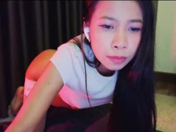 deedeedoll — Chaturbate stream photo (Feb 2026)