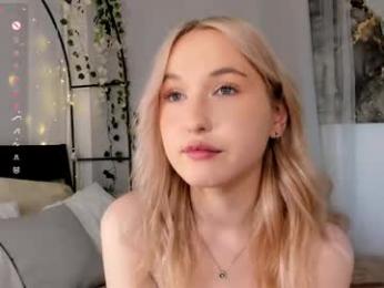 lisaluve — Chaturbate stream photo (Jun 2026)