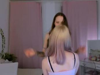 lisaluve — Chaturbate stream photo (Apr 2026)