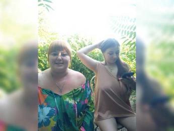 Buns2026 — modelo de webcam en línea en bongacams