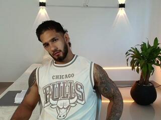 Miike Thomson — flirt4free