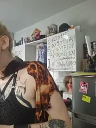 whatevaandissues — Stripchat stream photo (Aug 2026)