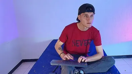 demian_prince2001 — Stripchat stream photo (Jun 2025)