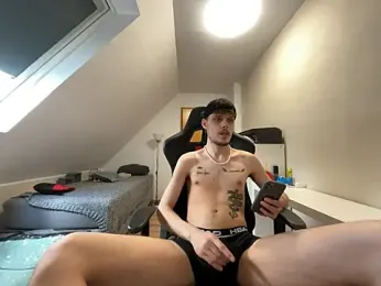 TopTwinkx — Stripchat stream photo (Aug 2026)