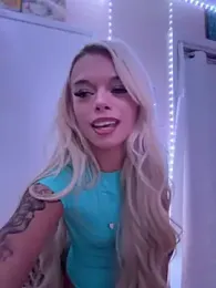 lostangle — Stripchat stream photo (Aug 2026)