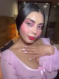 zui_lu — Stripchat stream photo (Apr 2026)