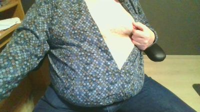 hsambi — Cam4 stream photo (Apr 2026)